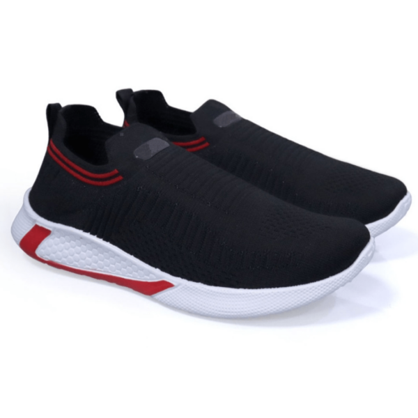 Active Stride Kids' Black Sports Shoes - Trendy and Comfortable